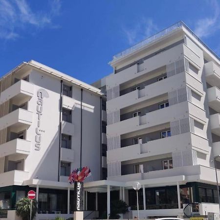 Hotel Nautilus Cattolica Exterior photo
